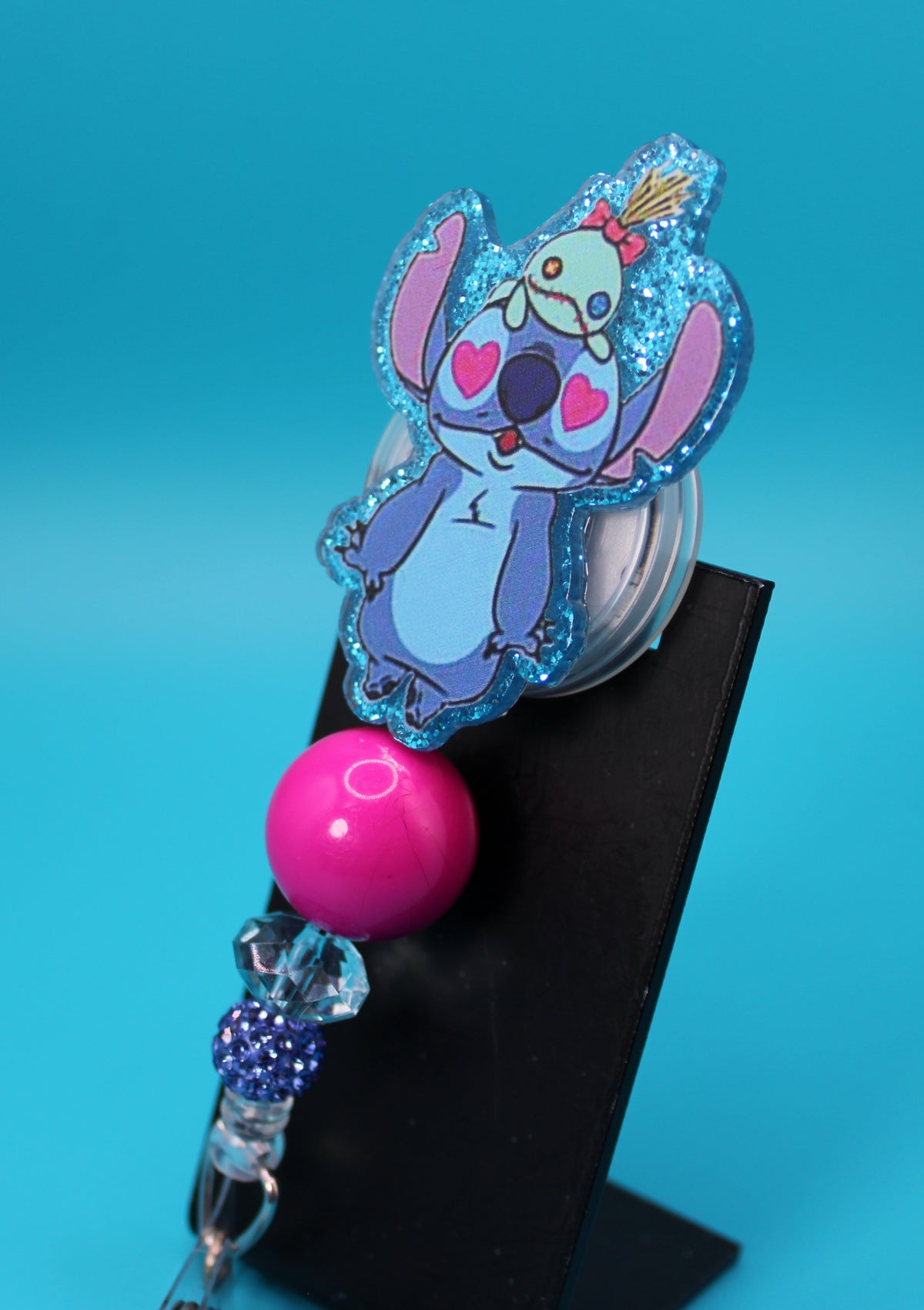 Blue Alien Best Buds Acrylic Badge Reels