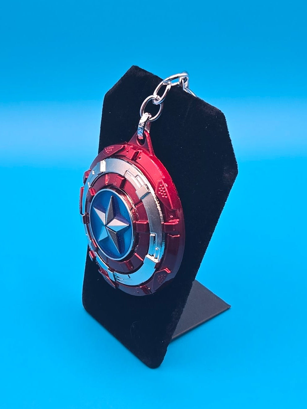 Zinc Alloy Keychain with Rotating Shield